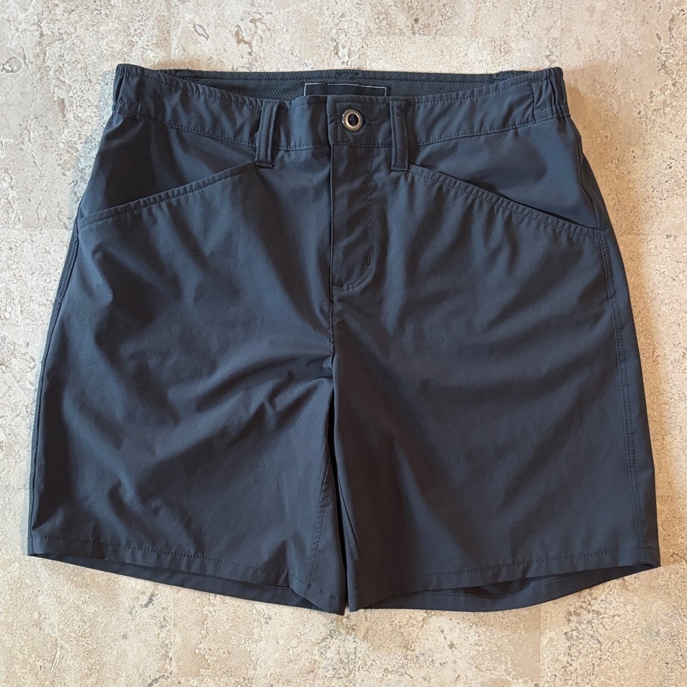 OOBE Women’s Trail Hiking Shorts Size 4 Gray Gorpcore Outdoor Quick Dry Utility